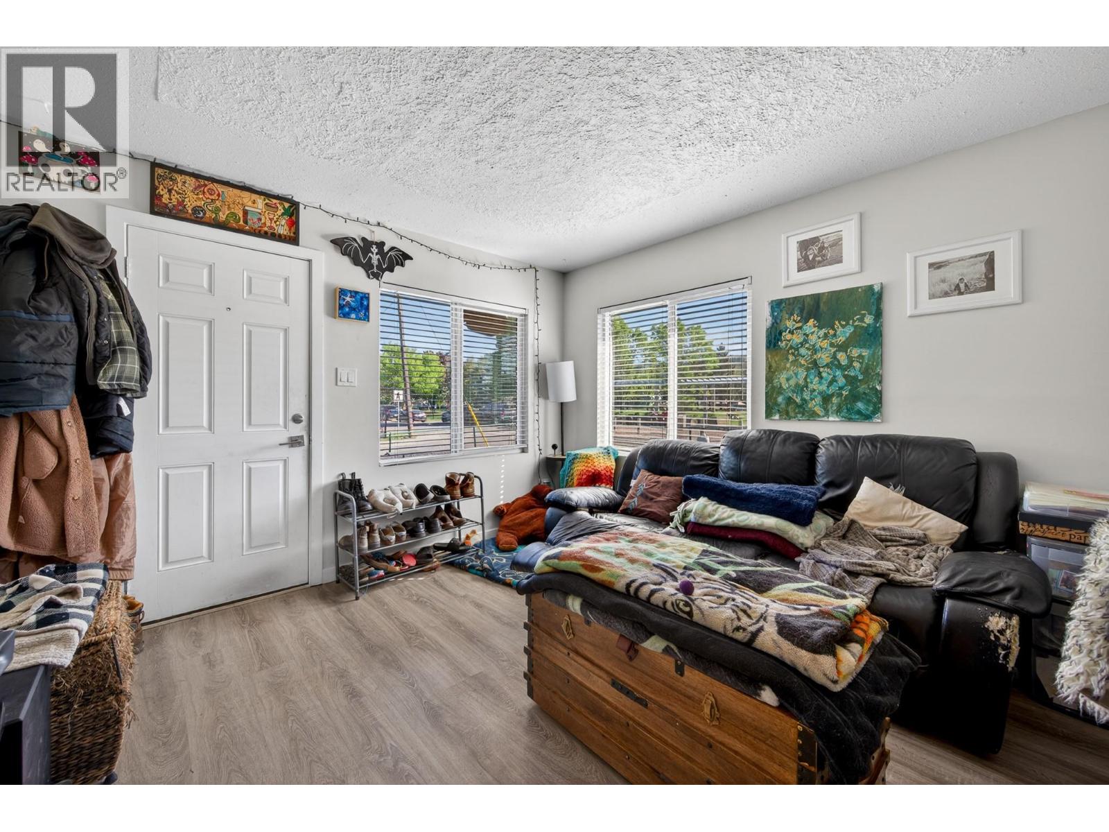 164 Holway Street, Kamloops, British Columbia  V2B 4A4 - Photo 5 - 10385742