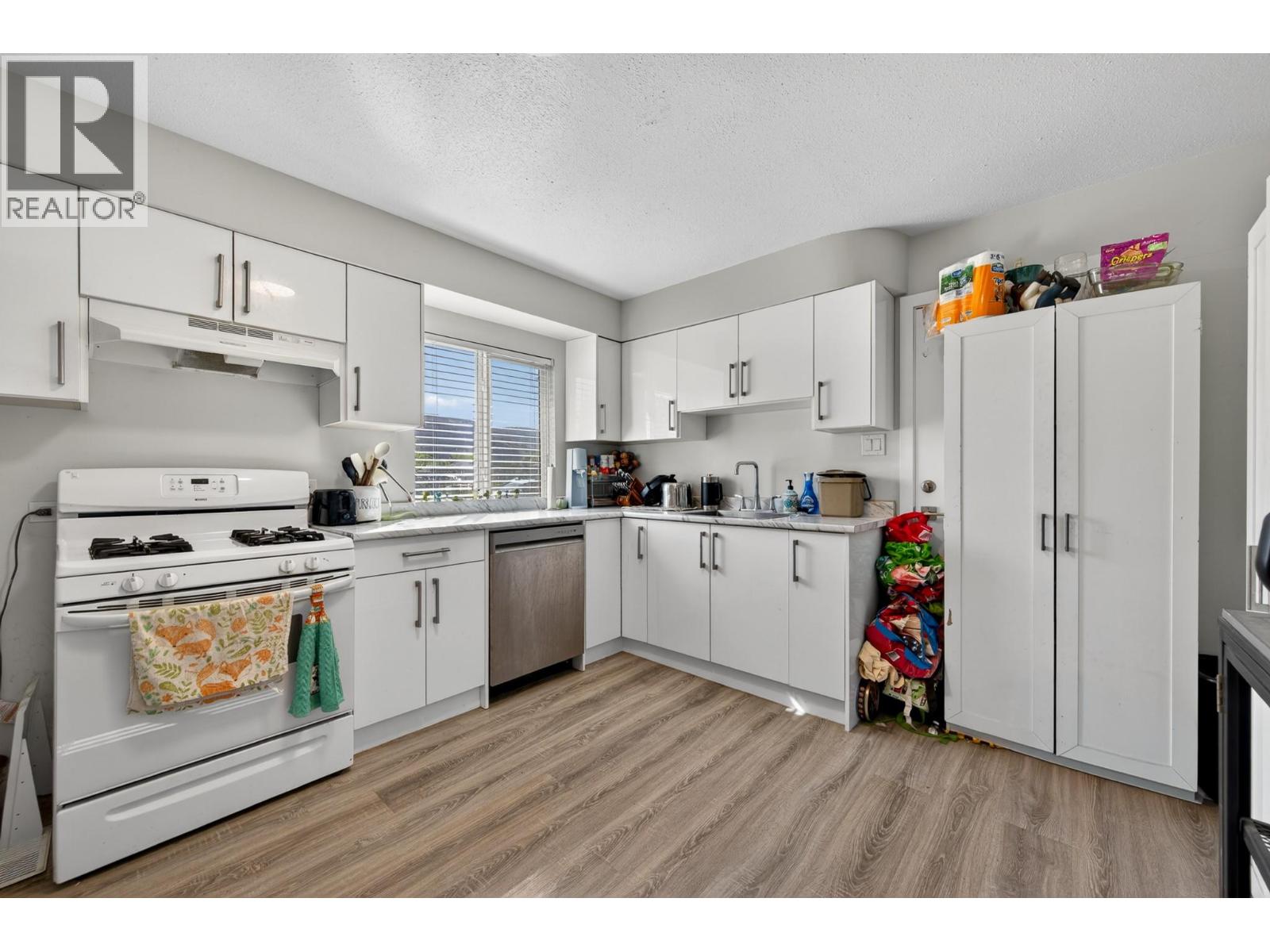 164 Holway Street, Kamloops, British Columbia  V2B 4A4 - Photo 7 - 10385742