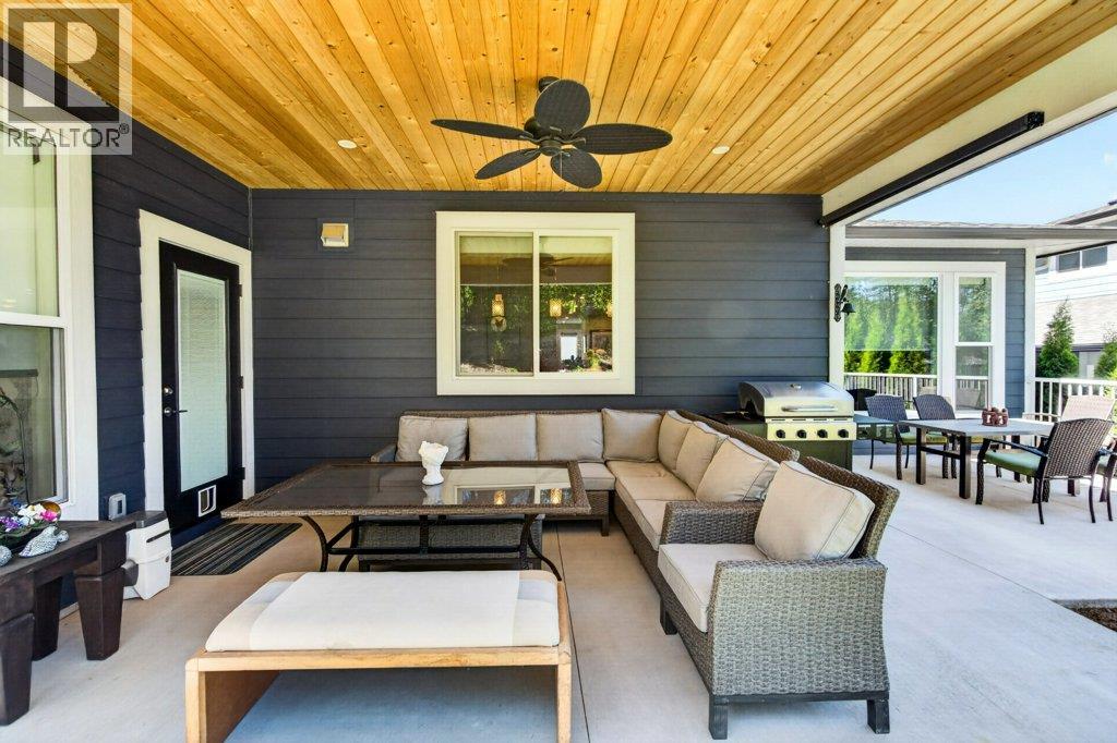 1530 2 Street Se, Salmon Arm, British Columbia  V1E 0G3 - Photo 31 - 10386378