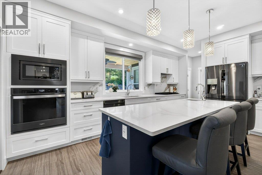 1530 2 Street Se, Salmon Arm, British Columbia  V1E 0G3 - Photo 6 - 10386378