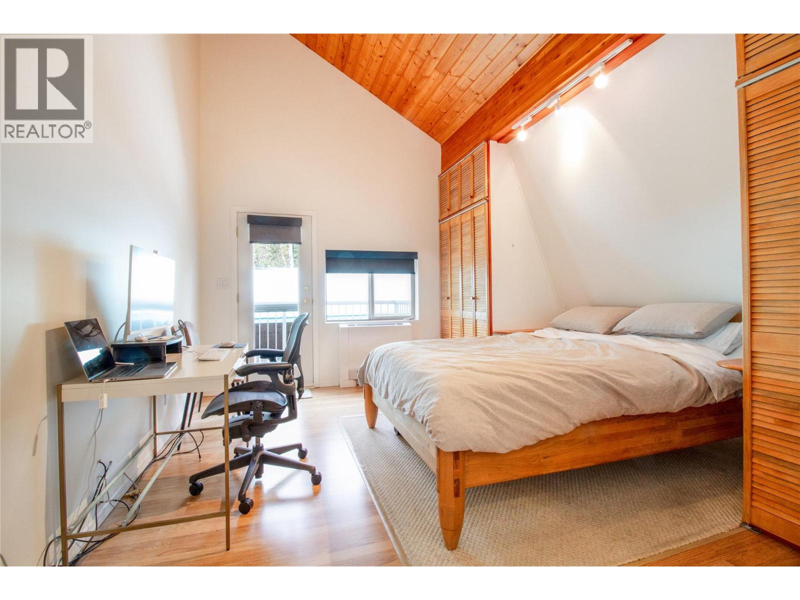 6209 Sawczuk Road Sawczuk Road, Trout Lake, British Columbia  V0G 1R2 - Photo 12 - 10386318