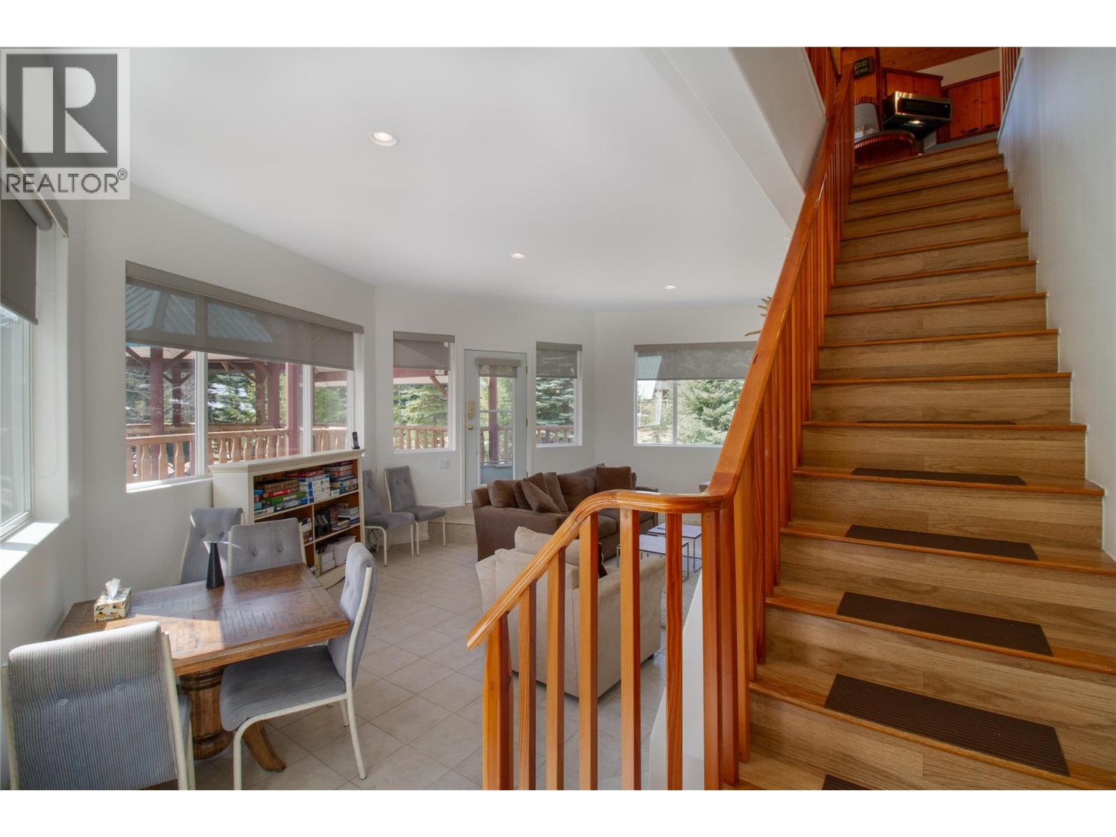 6209 Sawczuk Road Sawczuk Road, Trout Lake, British Columbia  V0G 1R2 - Photo 18 - 10386318