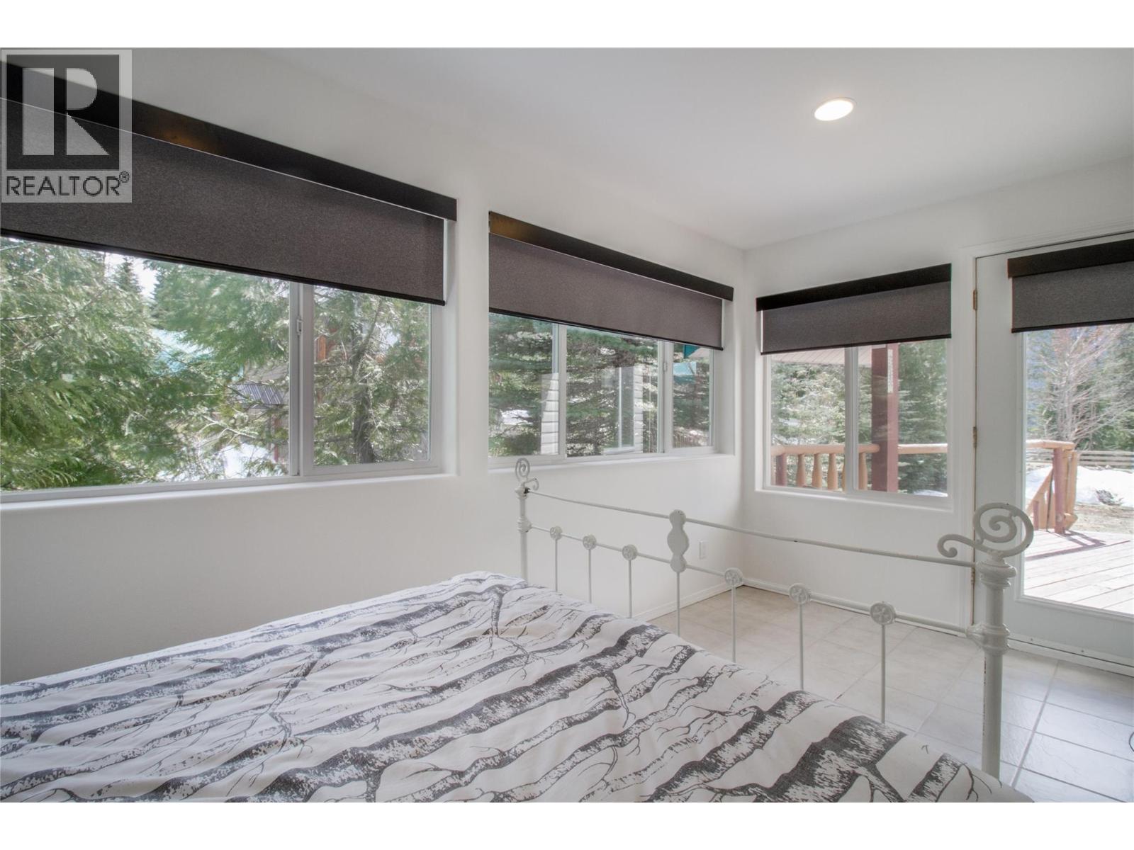 6209 Sawczuk Road Sawczuk Road, Trout Lake, British Columbia  V0G 1R2 - Photo 21 - 10386318