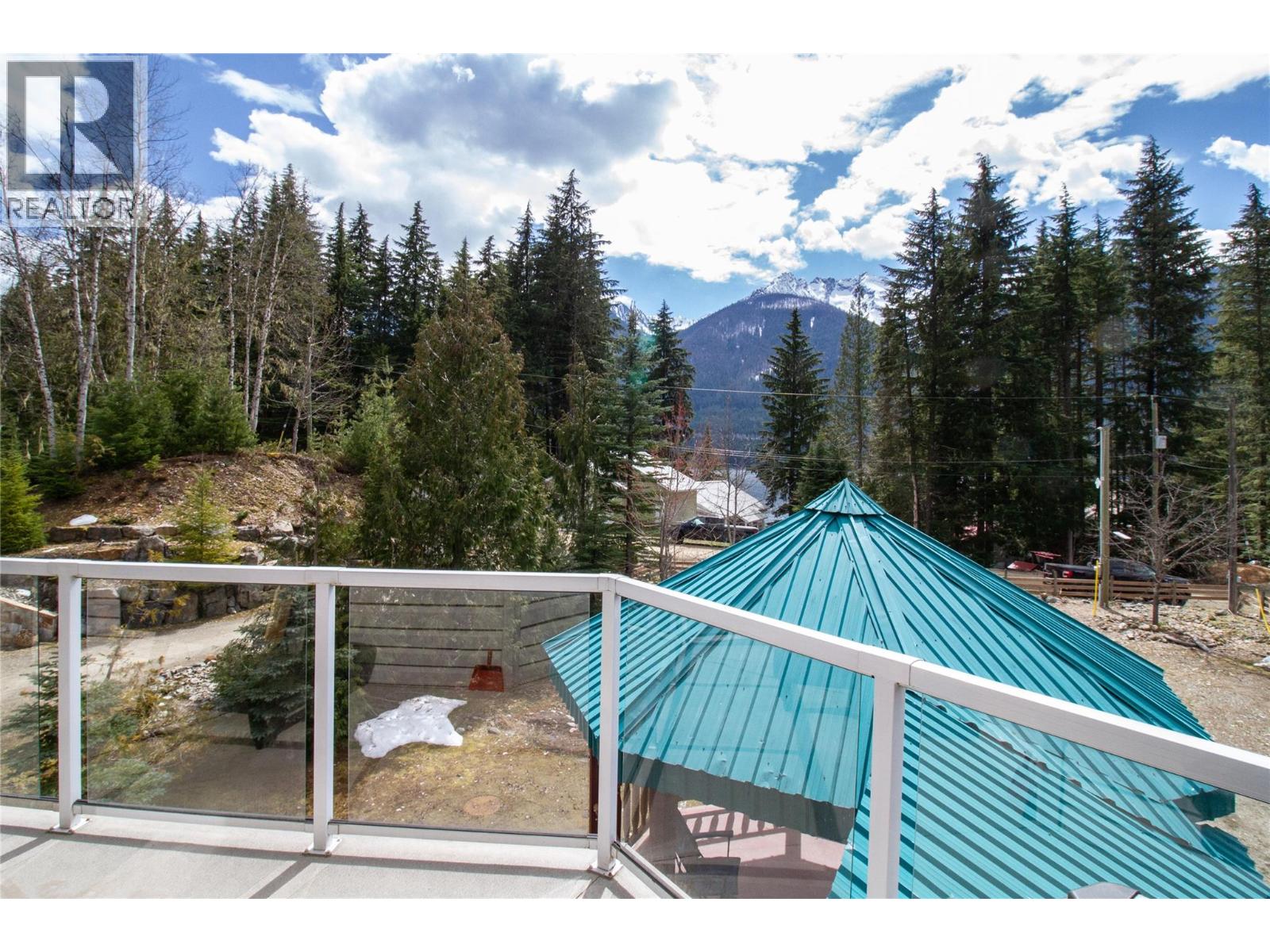 6209 Sawczuk Road Sawczuk Road, Trout Lake, British Columbia  V0G 1R2 - Photo 26 - 10386318
