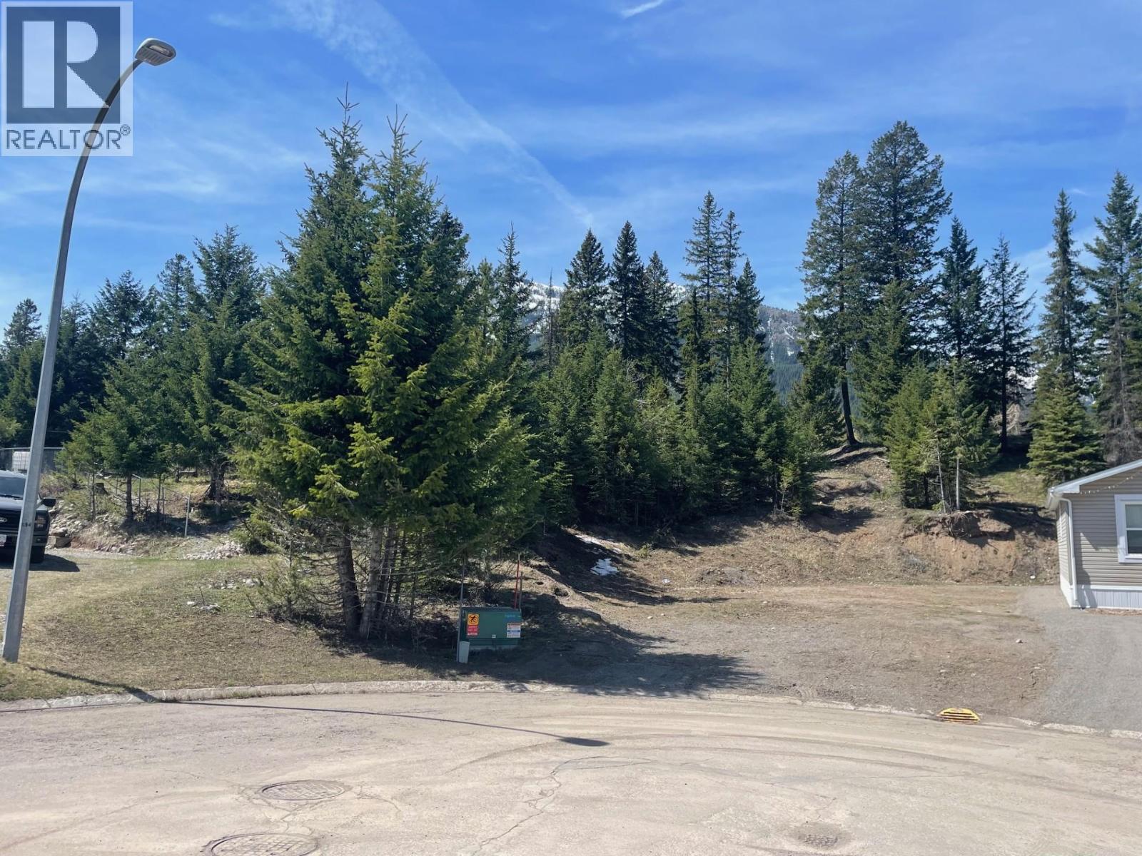 3 Churchill Place, elkford, British Columbia