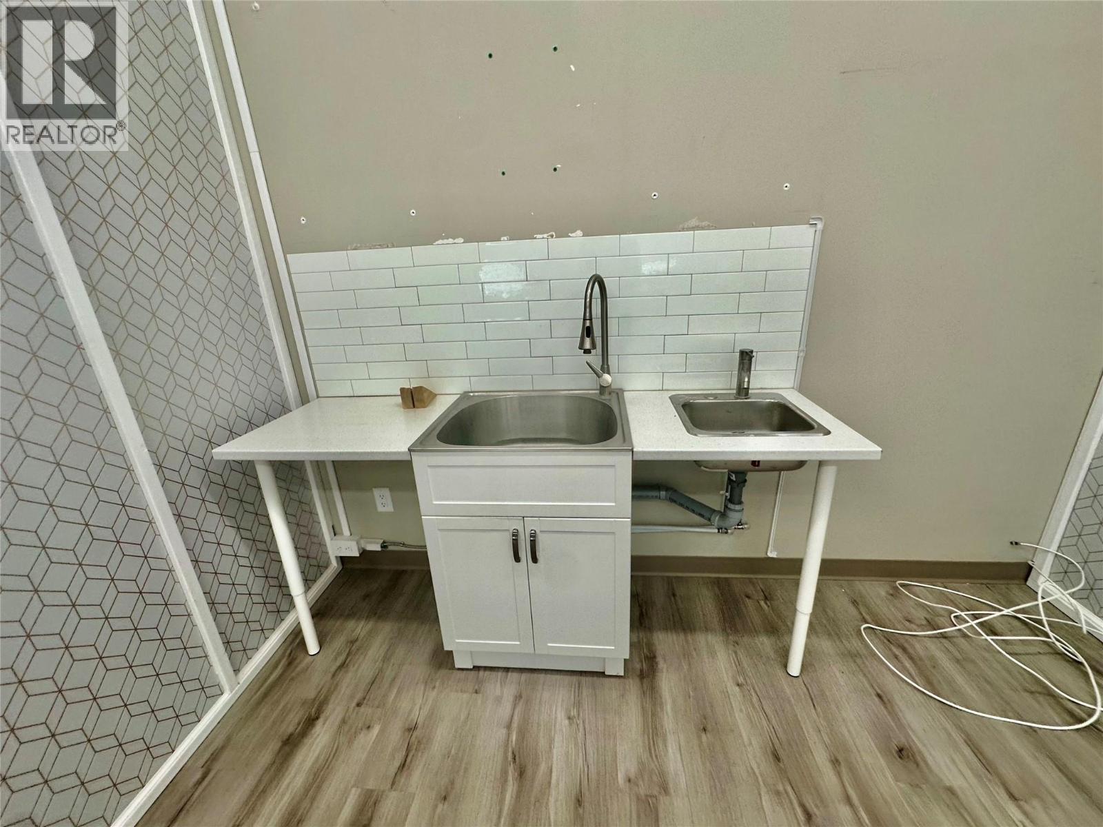 1751 Harvey Avenue Unit# 250, Kelowna, British Columbia  V1Y 6G4 - Photo 17 - 10386136