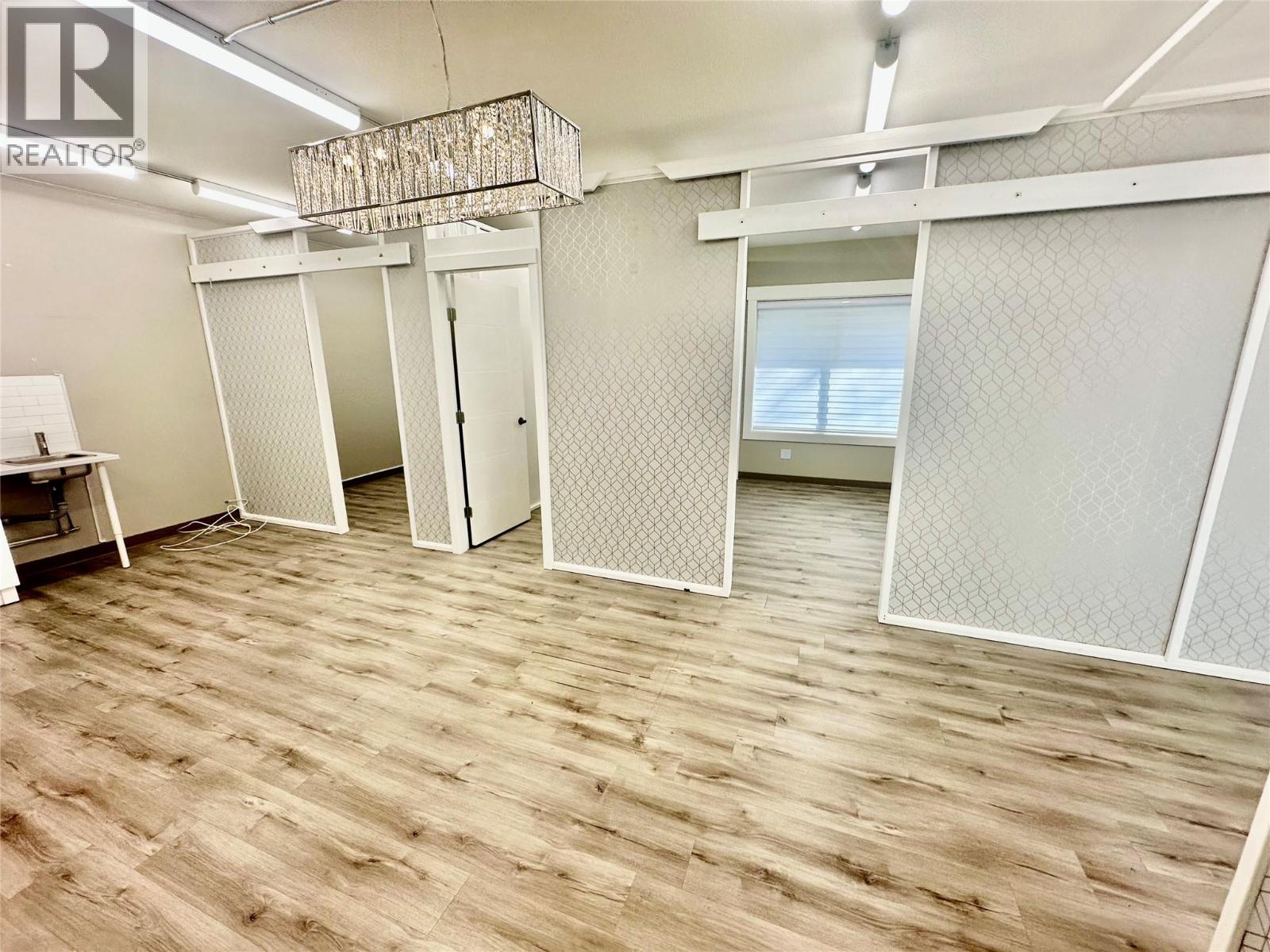 1751 Harvey Avenue Unit# 250, Kelowna, British Columbia  V1Y 6G4 - Photo 2 - 10386136