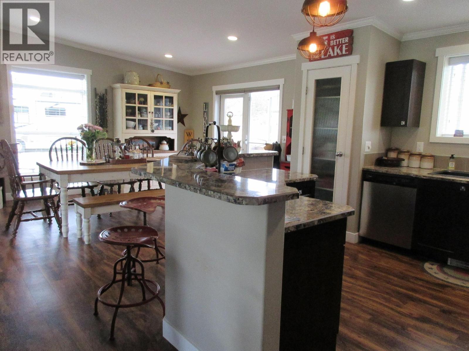 2544 Corkle Street, Merritt, British Columbia  V0K 1Y0 - Photo 2 - 10386354