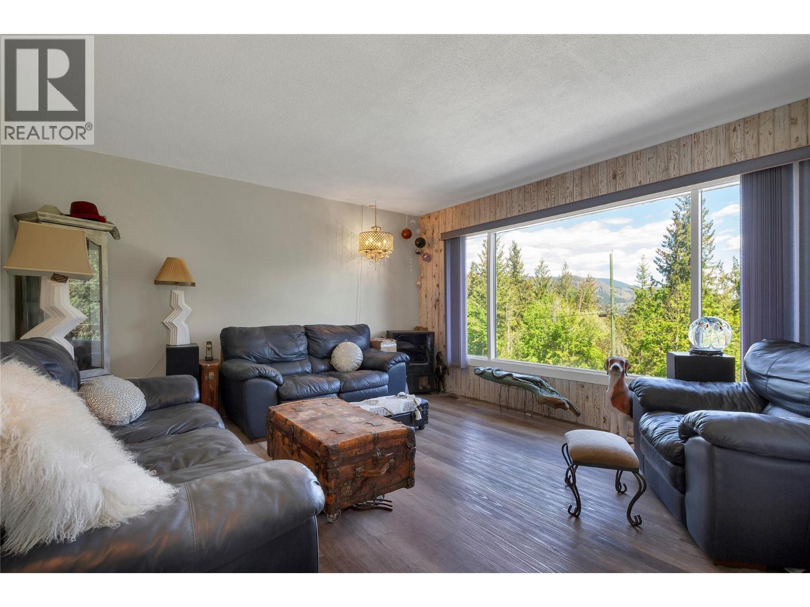 122 Timberlane Road, Enderby, British Columbia  V4Y 4G1 - Photo 7 - 10386352