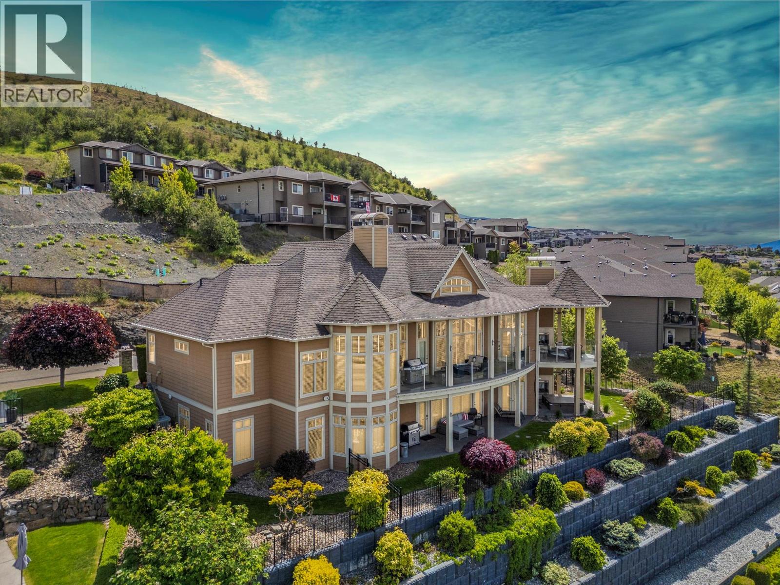 1117 Mt Fosthall Drive Unit# 10, Vernon, British Columbia  V1B 3Z9 - Photo 2 - 10385903