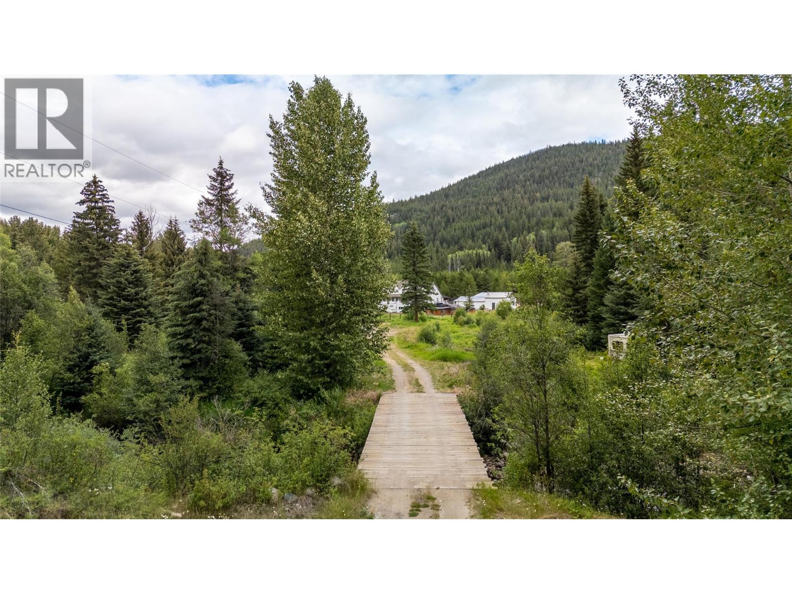2397 Princeton Summerland Road, Princeton, British Columbia  V0X 1W0 - Photo 4 - 10386263