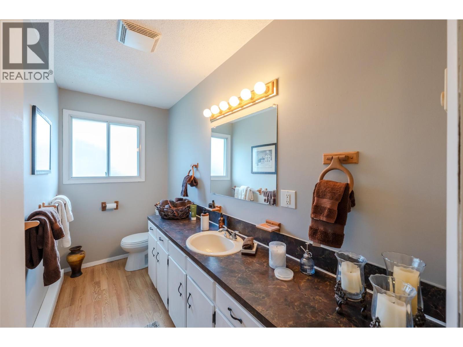 617 3rd Avenue, Keremeos, British Columbia  V0X 1N2 - Photo 20 - 10386226