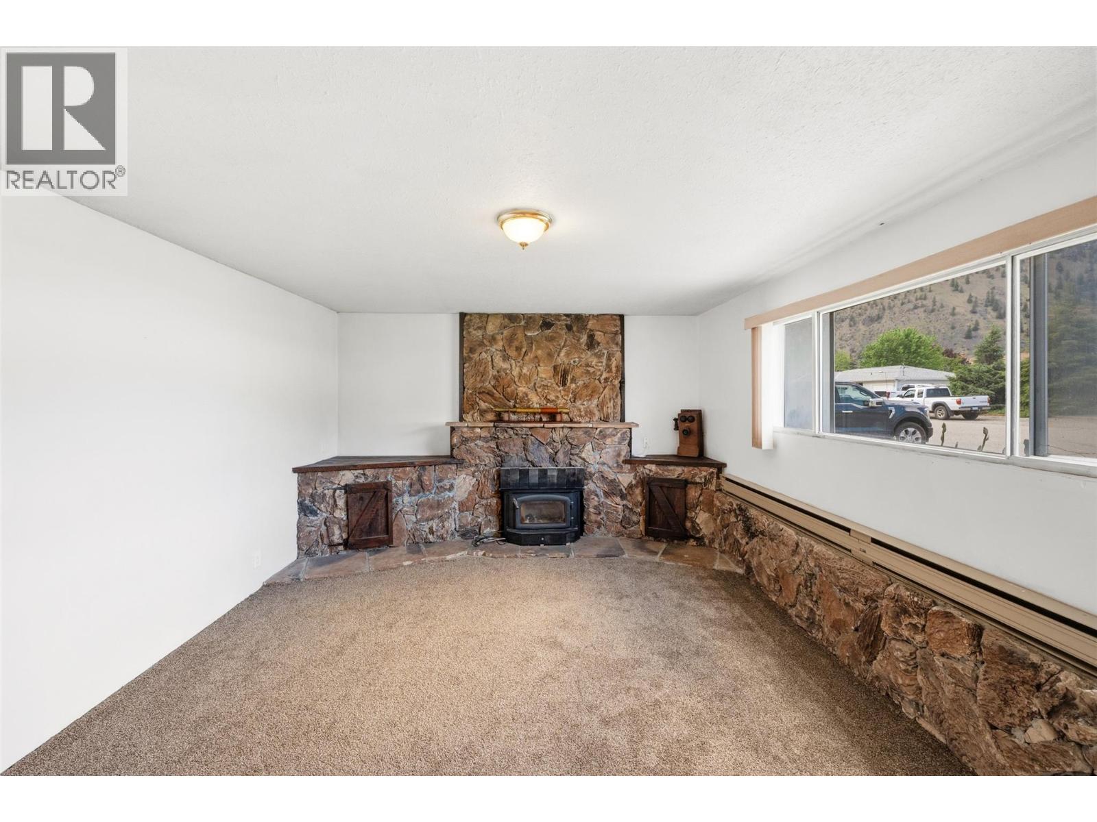 617 3rd Avenue, Keremeos, British Columbia  V0X 1N2 - Photo 46 - 10386226