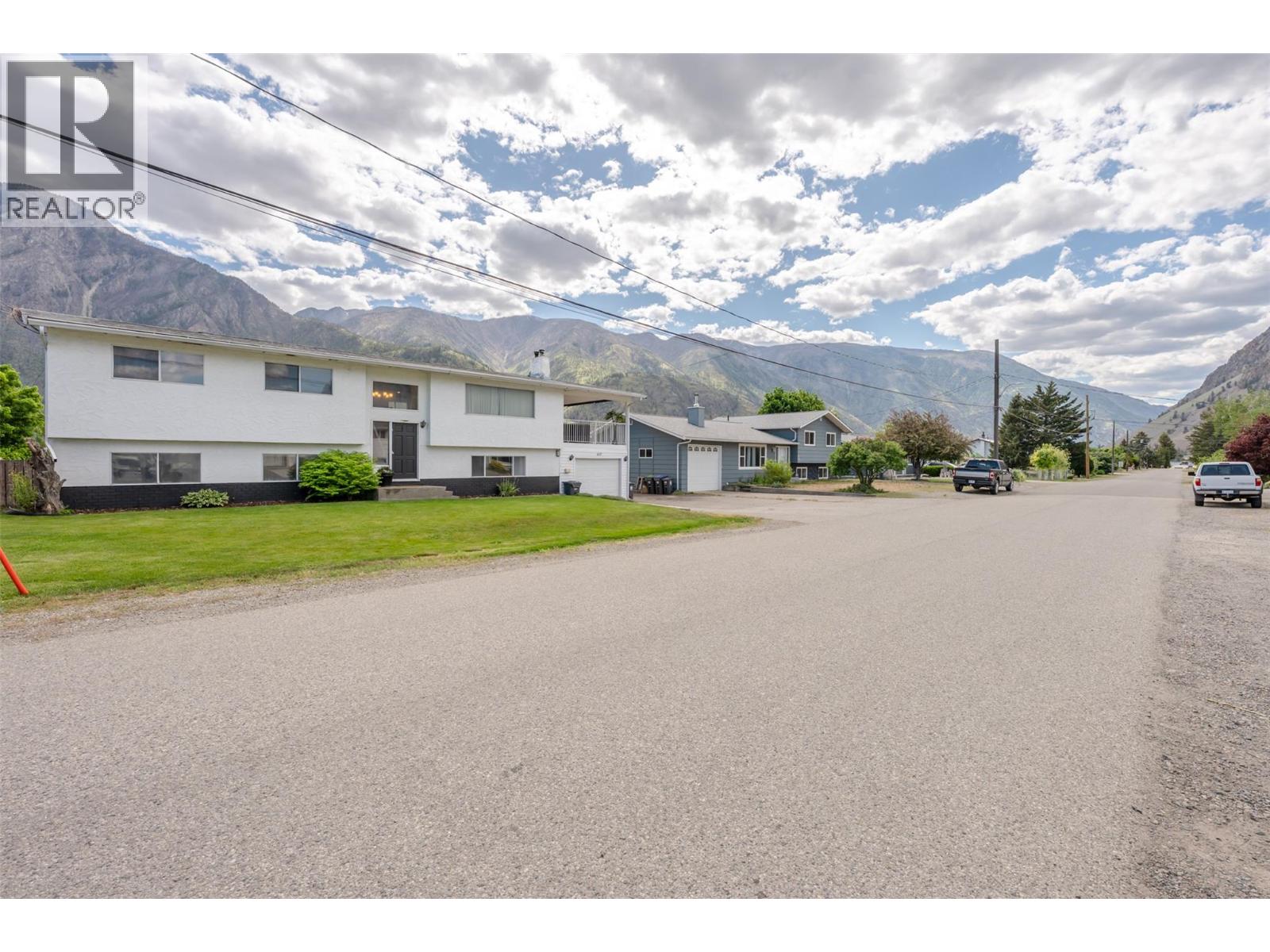 617 3rd Avenue, Keremeos, British Columbia  V0X 1N2 - Photo 85 - 10386226