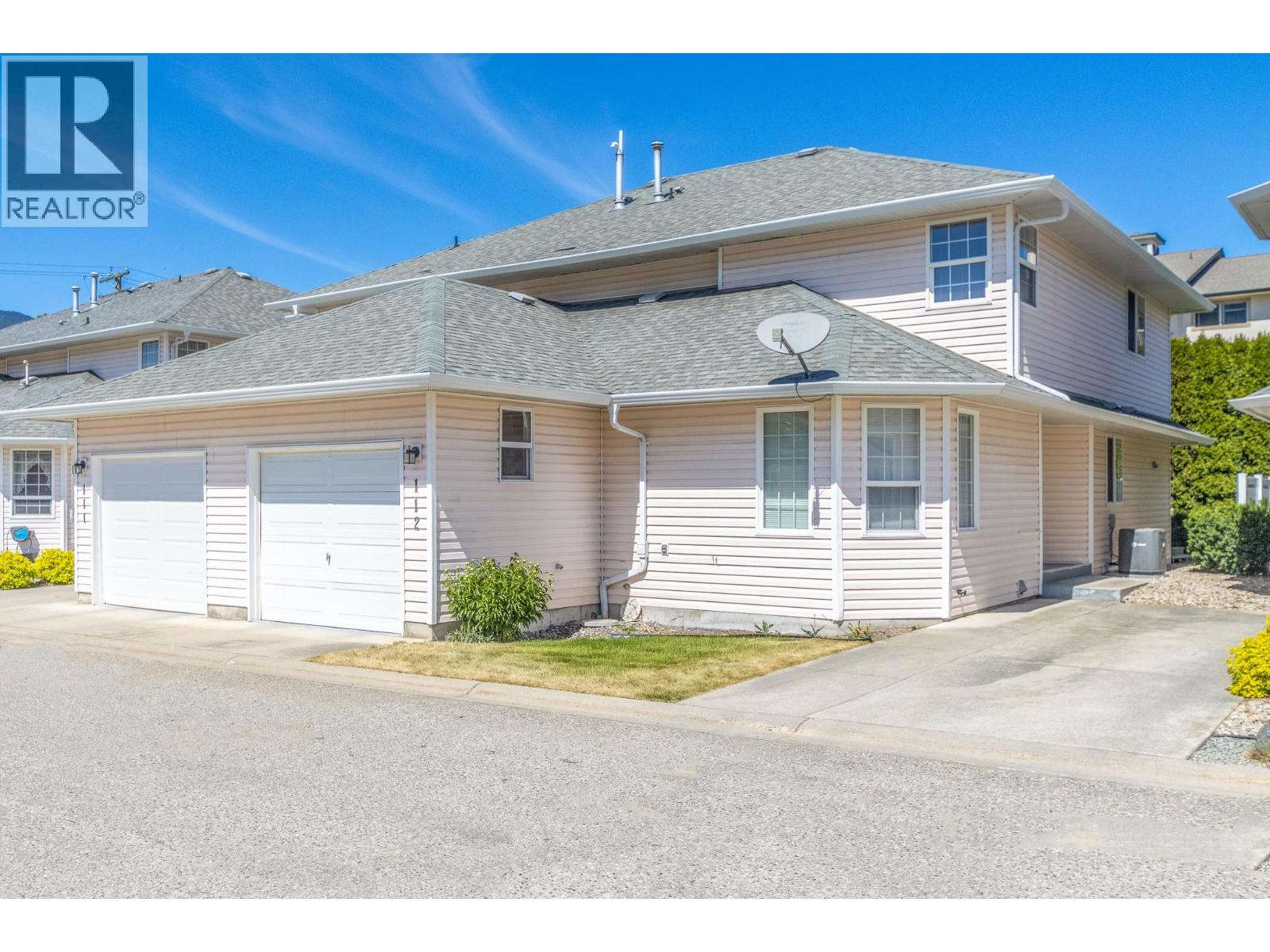 870 10 Street Sw Lot# 112, Salmon Arm, British Columbia  V1E 1L9 - Photo 2 - 10386220