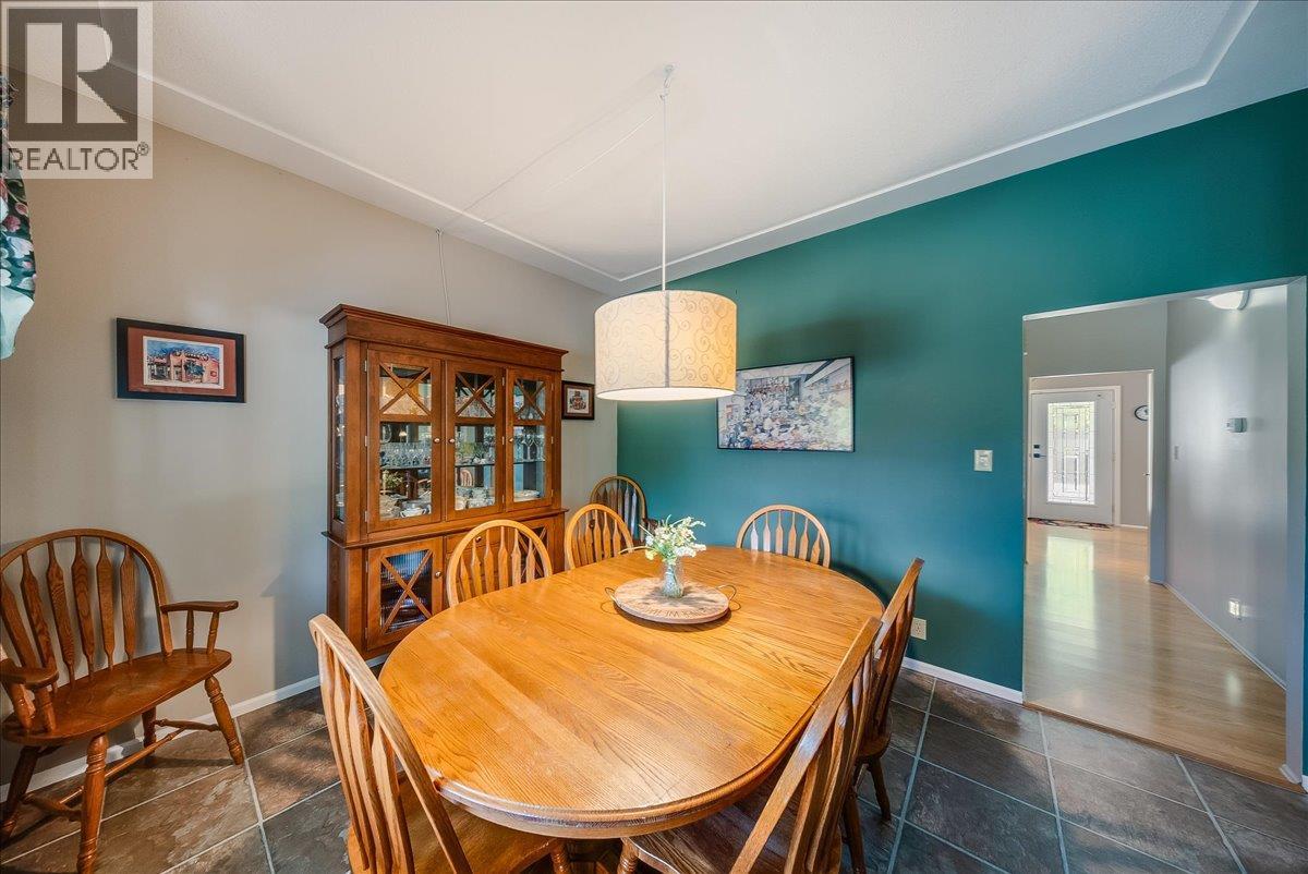 1239 Third Avenue, Trail, British Columbia  V1R 1P1 - Photo 10 - 10386250