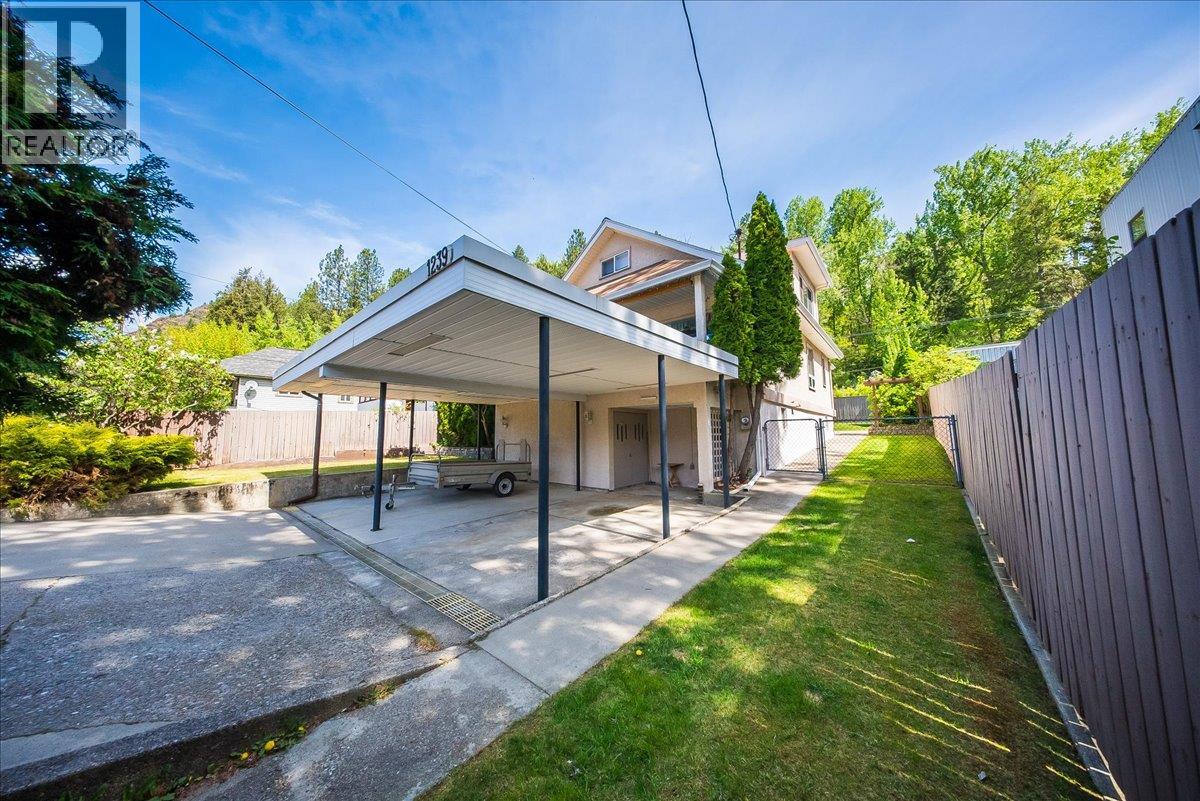 1239 Third Avenue, Trail, British Columbia  V1R 1P1 - Photo 44 - 10386250