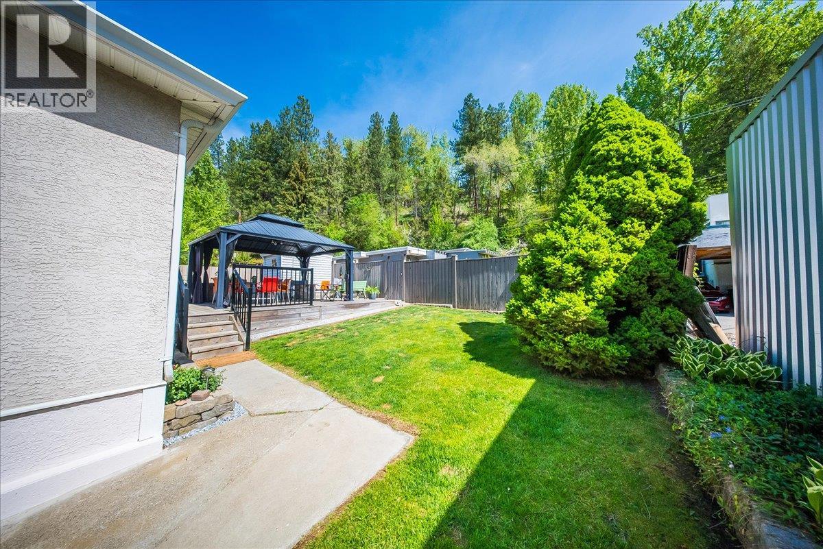 1239 Third Avenue, Trail, British Columbia  V1R 1P1 - Photo 51 - 10386250
