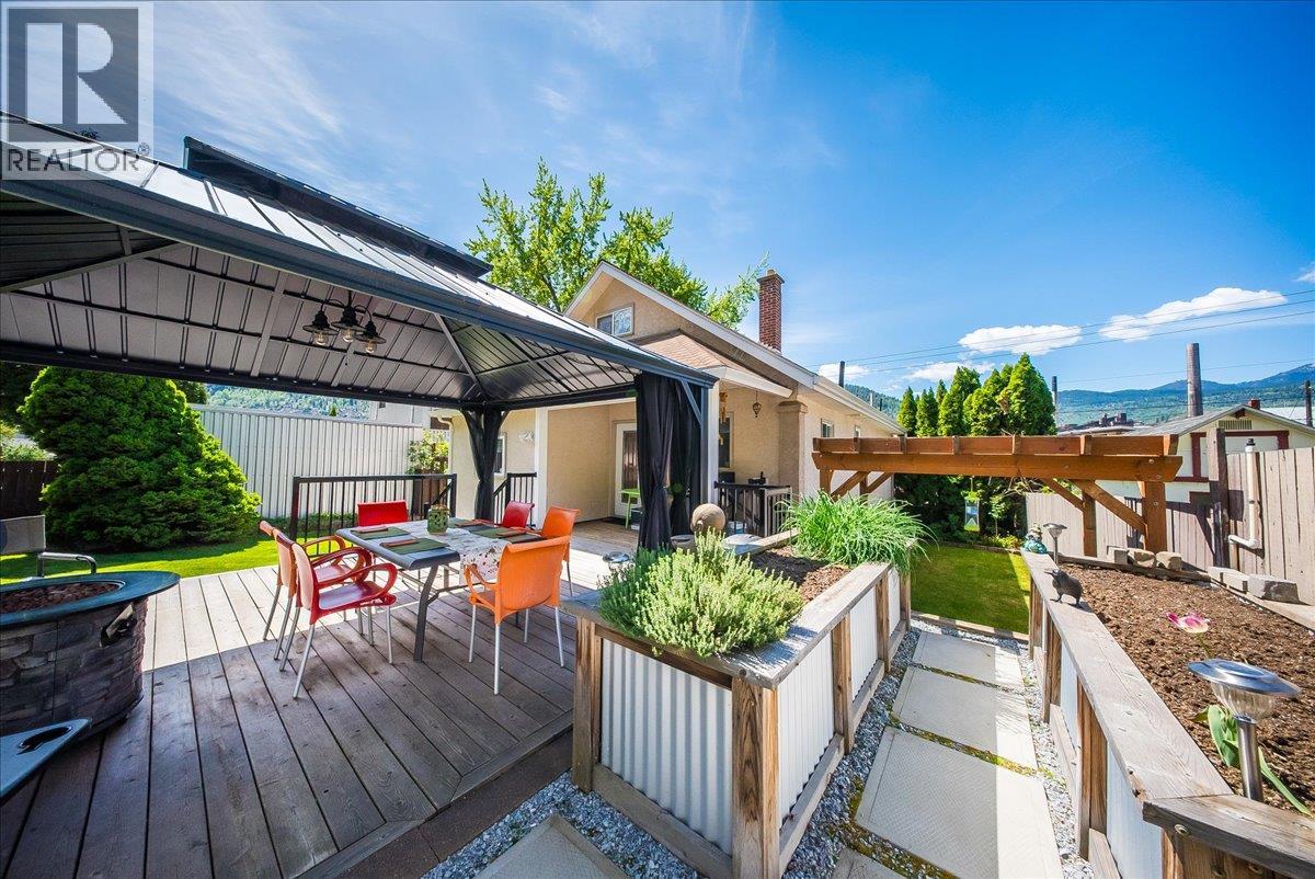 1239 Third Avenue, Trail, British Columbia  V1R 1P1 - Photo 58 - 10386250