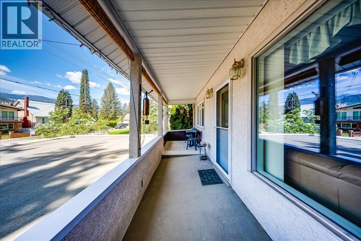 1239 Third Avenue, Trail, British Columbia  V1R 1P1 - Photo 62 - 10386250