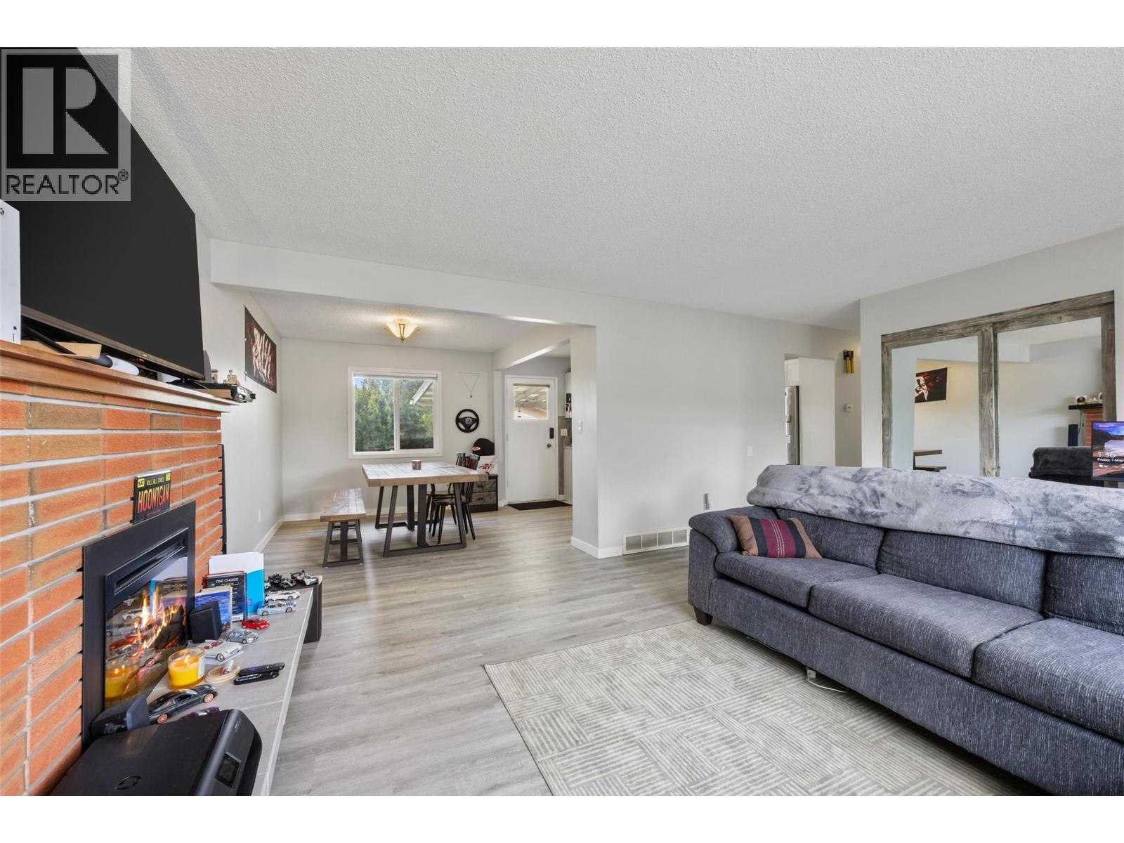 634 Patricia Avenue, Kamloops, British Columbia  V2B 7M3 - Photo 5 - 10386054