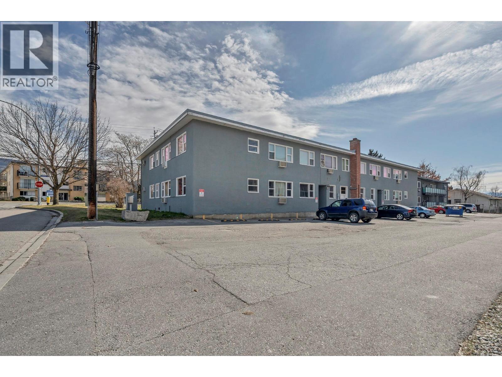 909 Fairview Road, Penticton, British Columbia  V2A 5Z1 - Photo 4 - 10386430