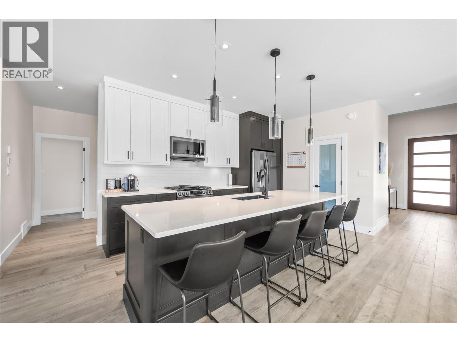 3456 18 Avenue Ne, Salmon Arm, British Columbia  V1E 1M9 - Photo 12 - 10386409