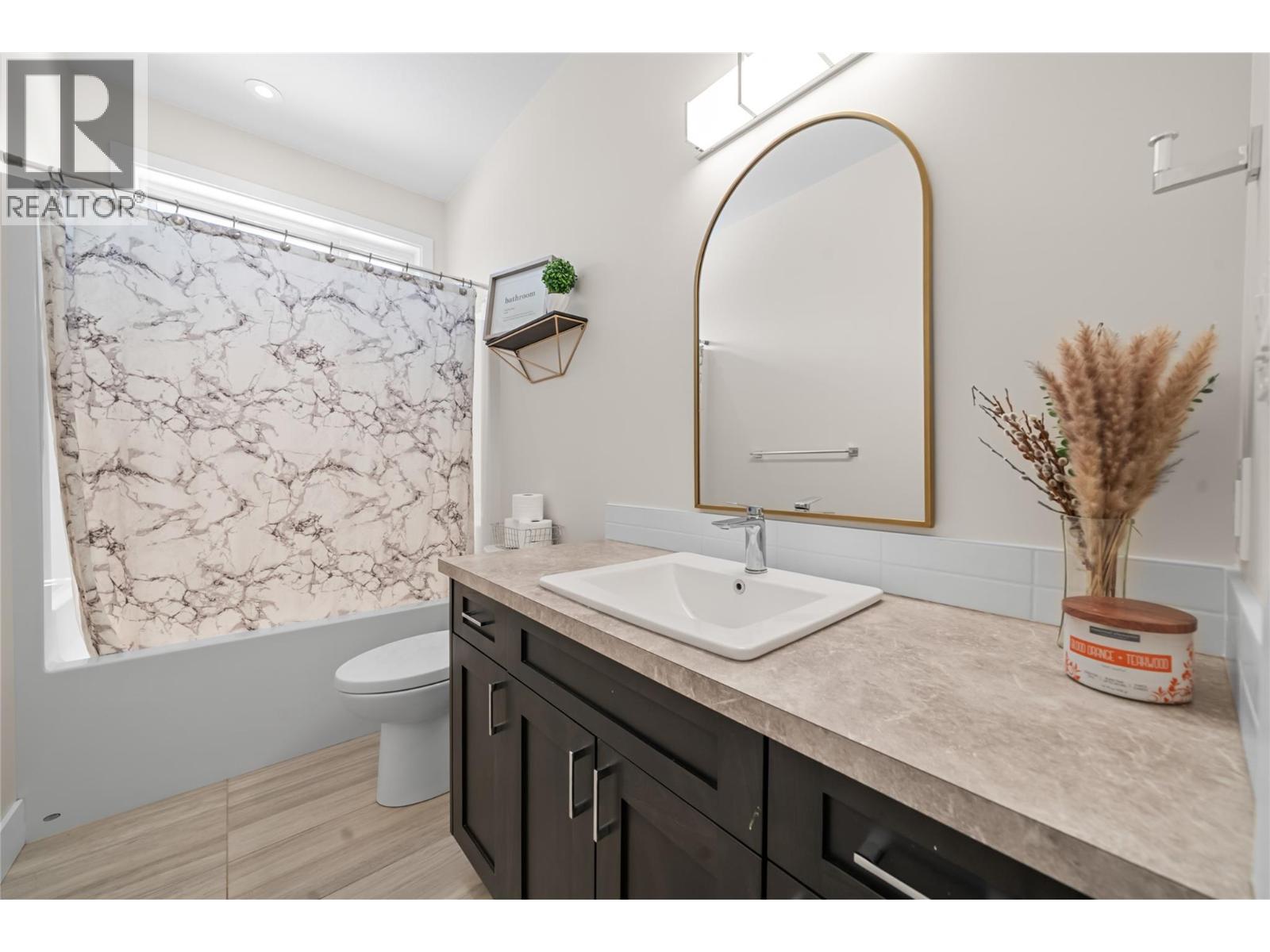3456 18 Avenue Ne, Salmon Arm, British Columbia  V1E 1M9 - Photo 34 - 10386409