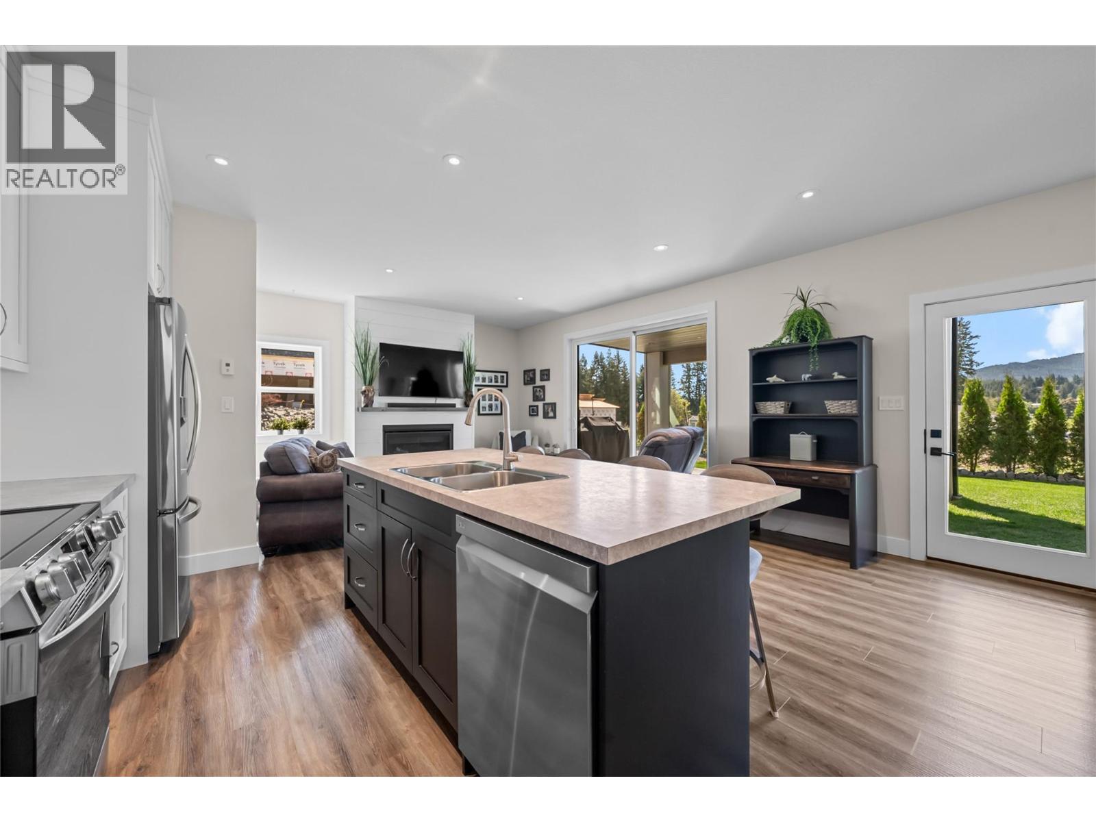 3456 18 Avenue Ne, Salmon Arm, British Columbia  V1E 1M9 - Photo 43 - 10386409