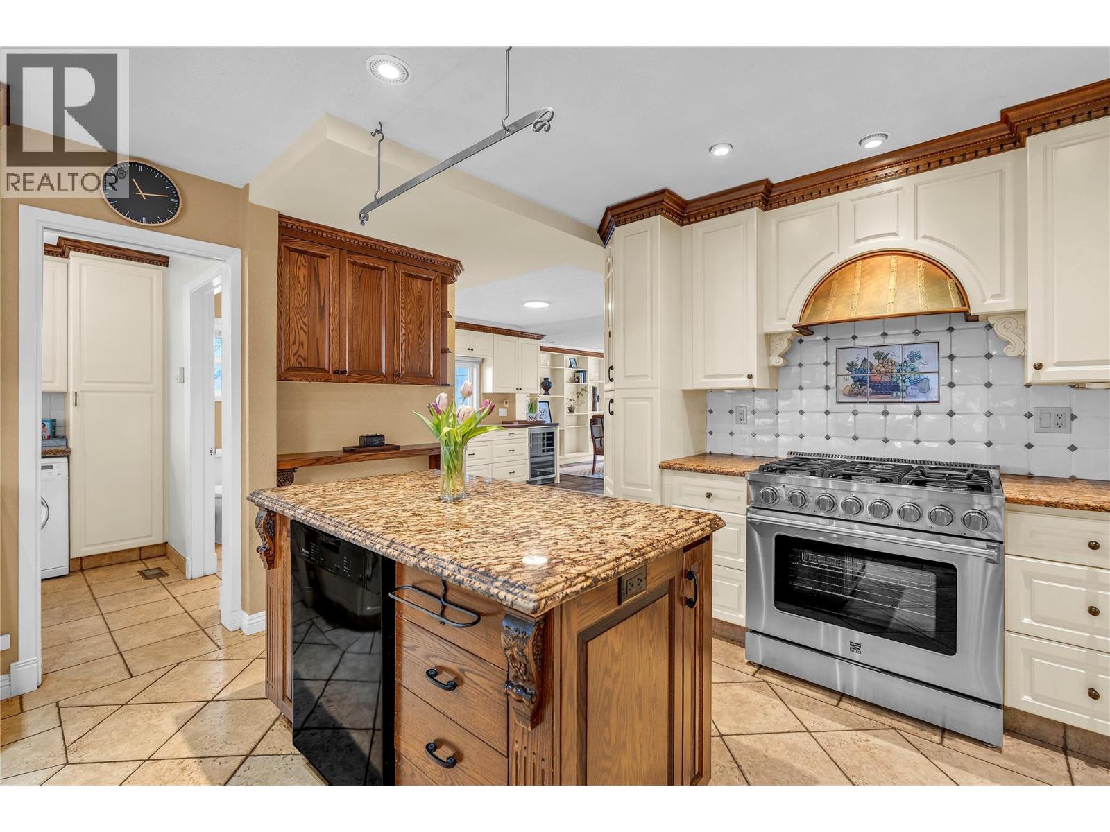 1135 Johnson Road, Penticton, British Columbia  V2A 1W6 - Photo 14 - 10386369