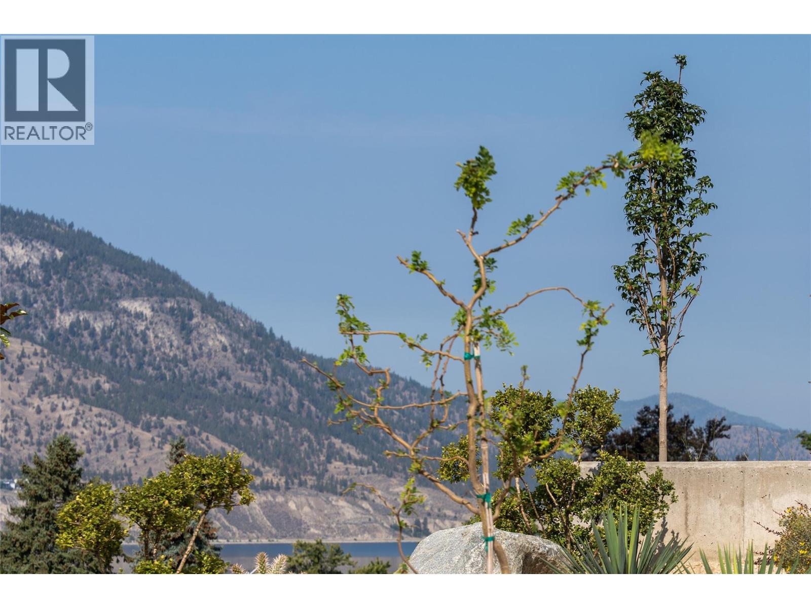 745 Westminster Avenue E, Penticton, British Columbia  V2A 1J2 - Photo 11 - 10385112