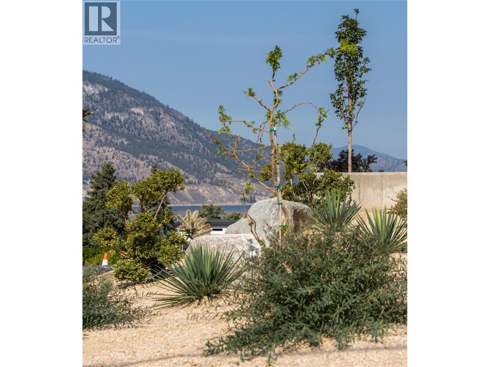 745 Westminster Avenue E, Penticton, British Columbia  V2A 1J2 - Photo 13 - 10385112