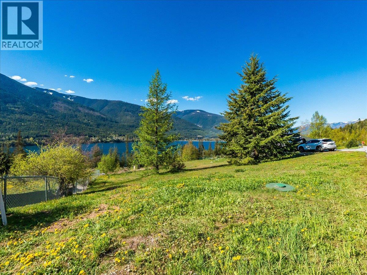 6759 Eagleview Lane, Nelson, British Columbia  V1L 6W6 - Photo 7 - 10381435