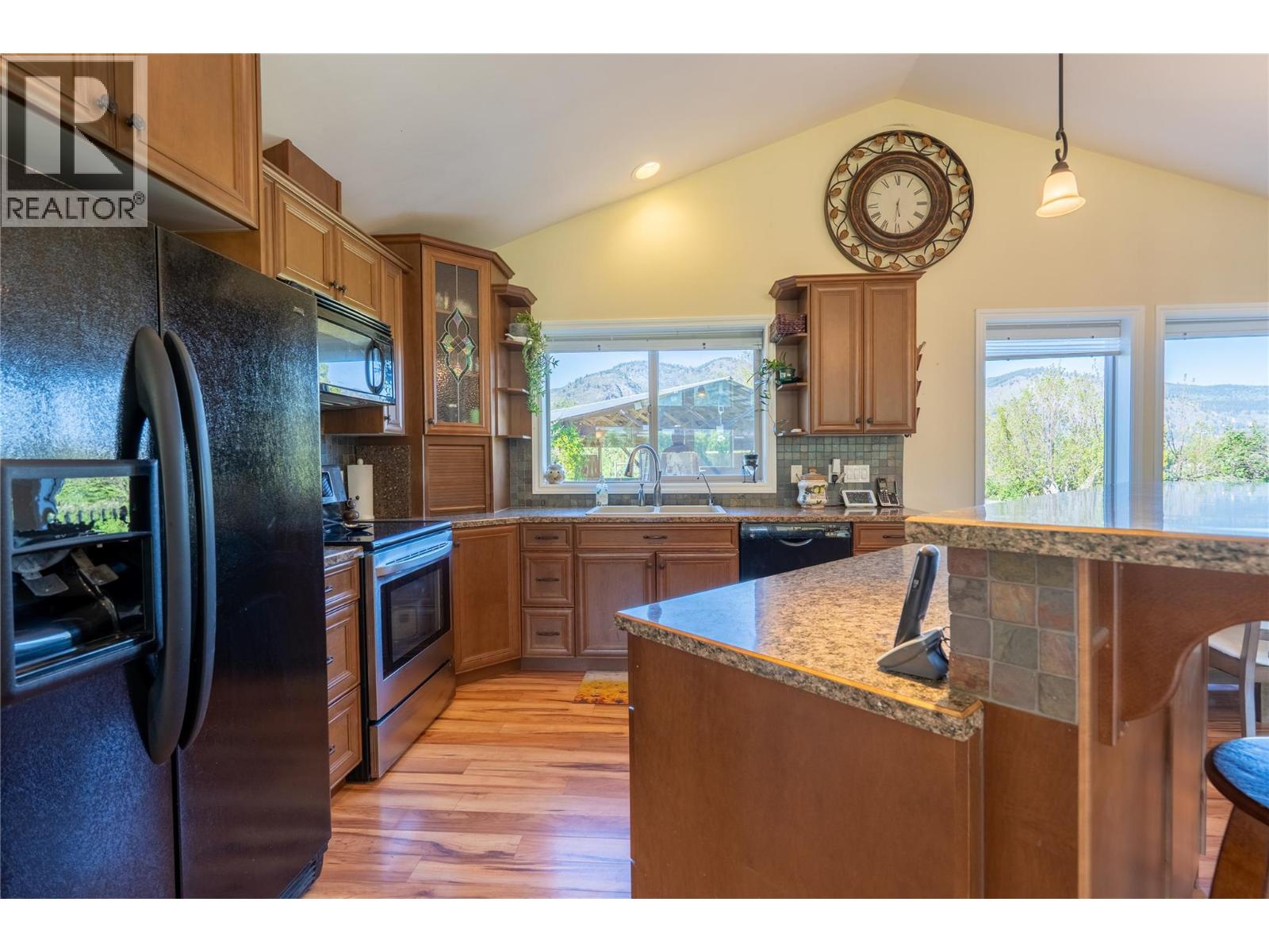 299 Antifaev Road, Grand Forks, British Columbia  V0H 1H9 - Photo 18 - 10386130