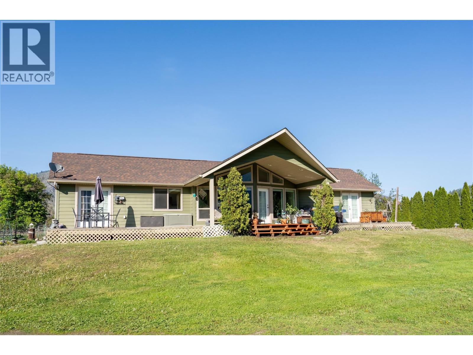 299 Antifaev Road, Grand Forks, British Columbia  V0H 1H9 - Photo 2 - 10386130