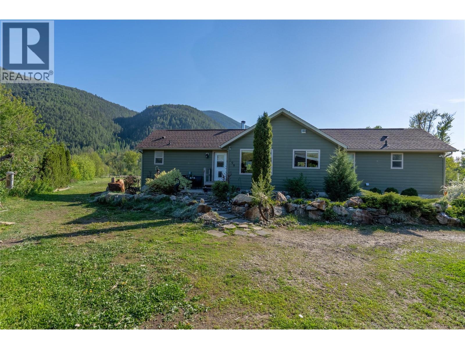 299 Antifaev Road, Grand Forks, British Columbia  V0H 1H9 - Photo 8 - 10386130