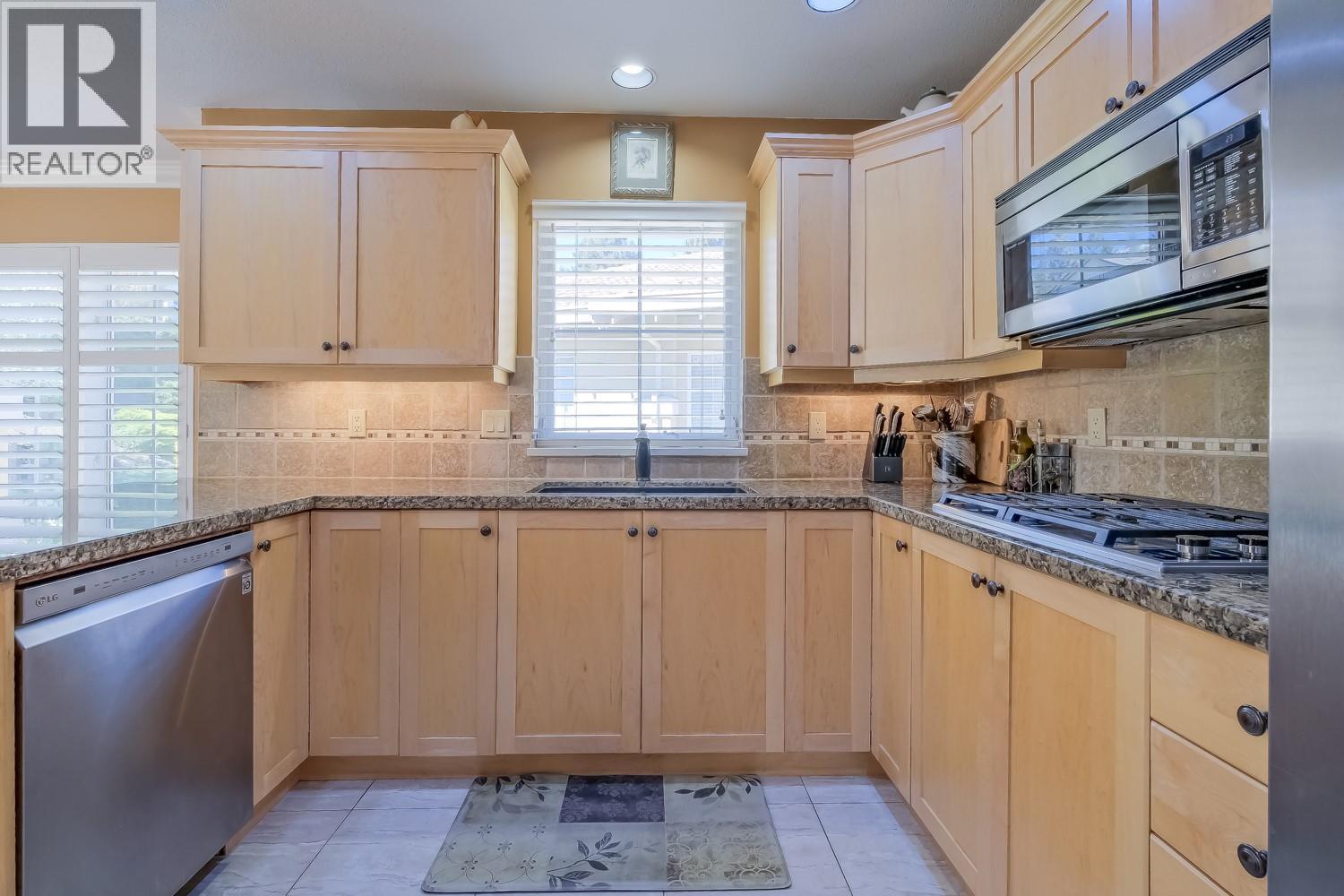 2310 Country Club Drive, Kelowna, British Columbia  V1V 2A6 - Photo 16 - 10385787