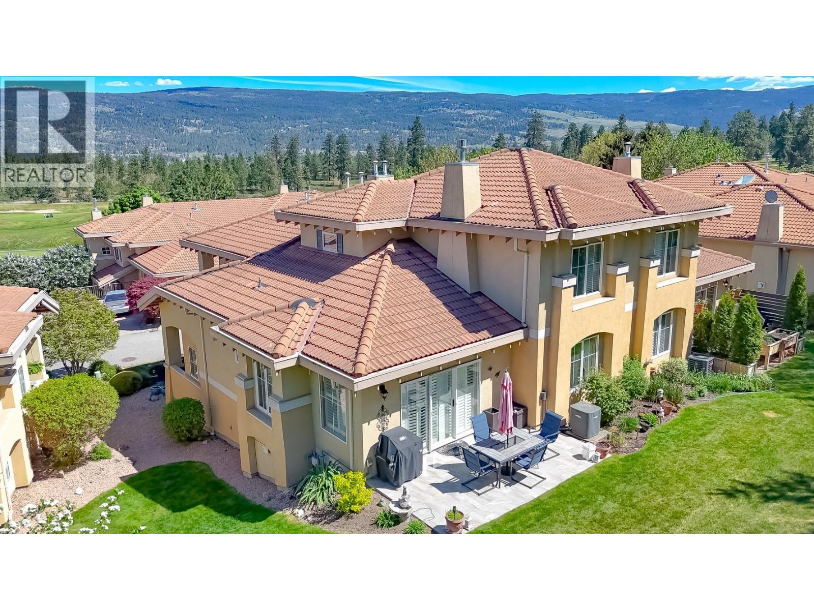 2310 Country Club Drive, Kelowna, British Columbia  V1V 2A6 - Photo 3 - 10385787