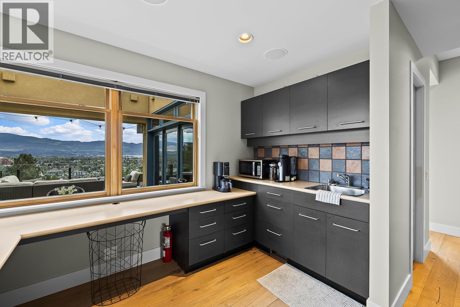 837 Mount Royal Drive, Kelowna, British Columbia  V1Y 3M3 - Photo 24 - 10381473