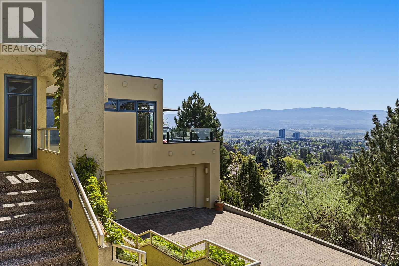 837 Mount Royal Drive, Kelowna, British Columbia  V1Y 3M3 - Photo 4 - 10381473