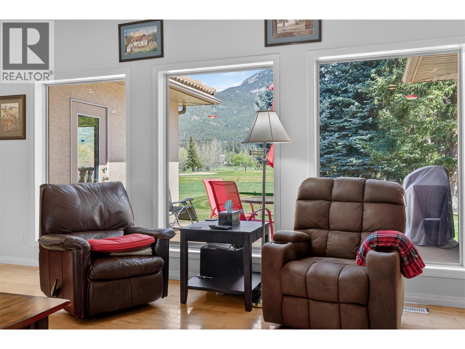 5102 Riverside Drive, Fairmont Hot Springs, British Columbia  V0B 1L1 - Photo 4 - 10386294