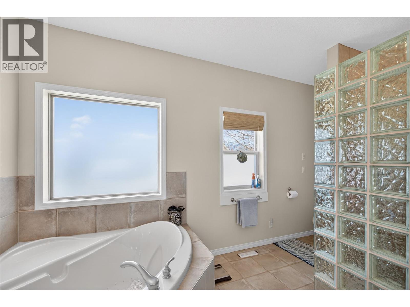 5102 Riverside Drive, Fairmont Hot Springs, British Columbia  V0B 1L1 - Photo 47 - 10386294