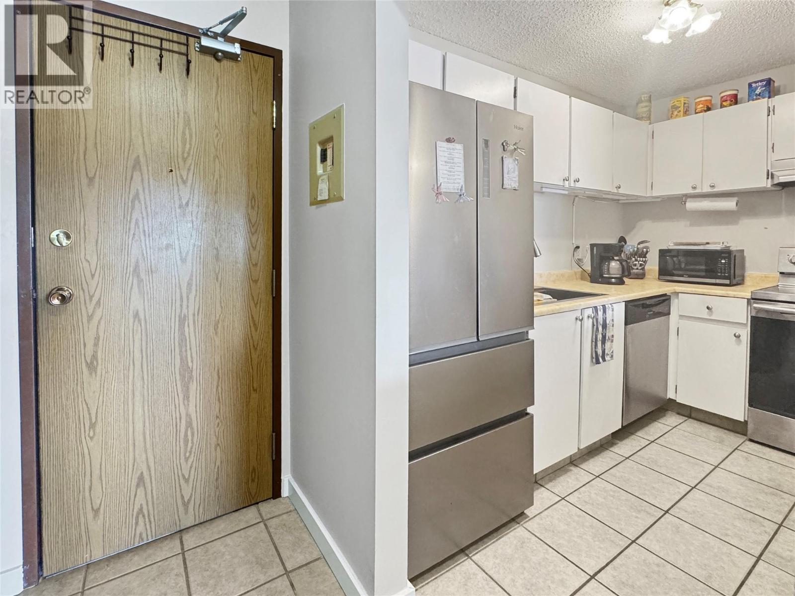2321 12th Street N Unit# 206b, Cranbrook, British Columbia  V1C 5T5 - Photo 3 - 10386107