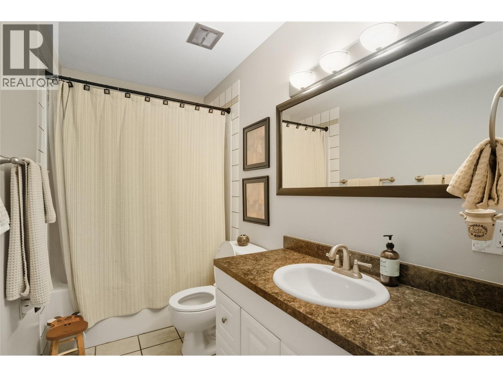 5996 Todd Hill Crescent, Kamloops, British Columbia  V2C 4X8 - Photo 21 - 10386514