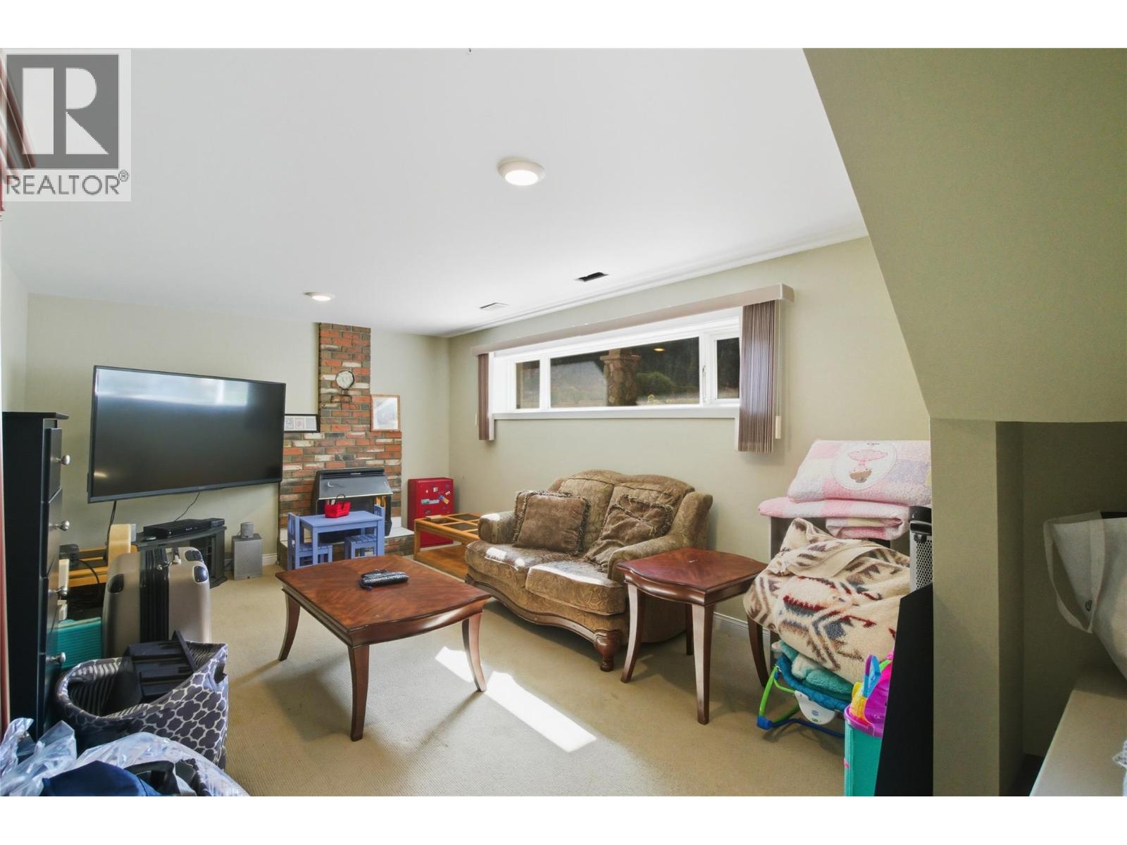 5996 Todd Hill Crescent, Kamloops, British Columbia  V2C 4X8 - Photo 22 - 10386514