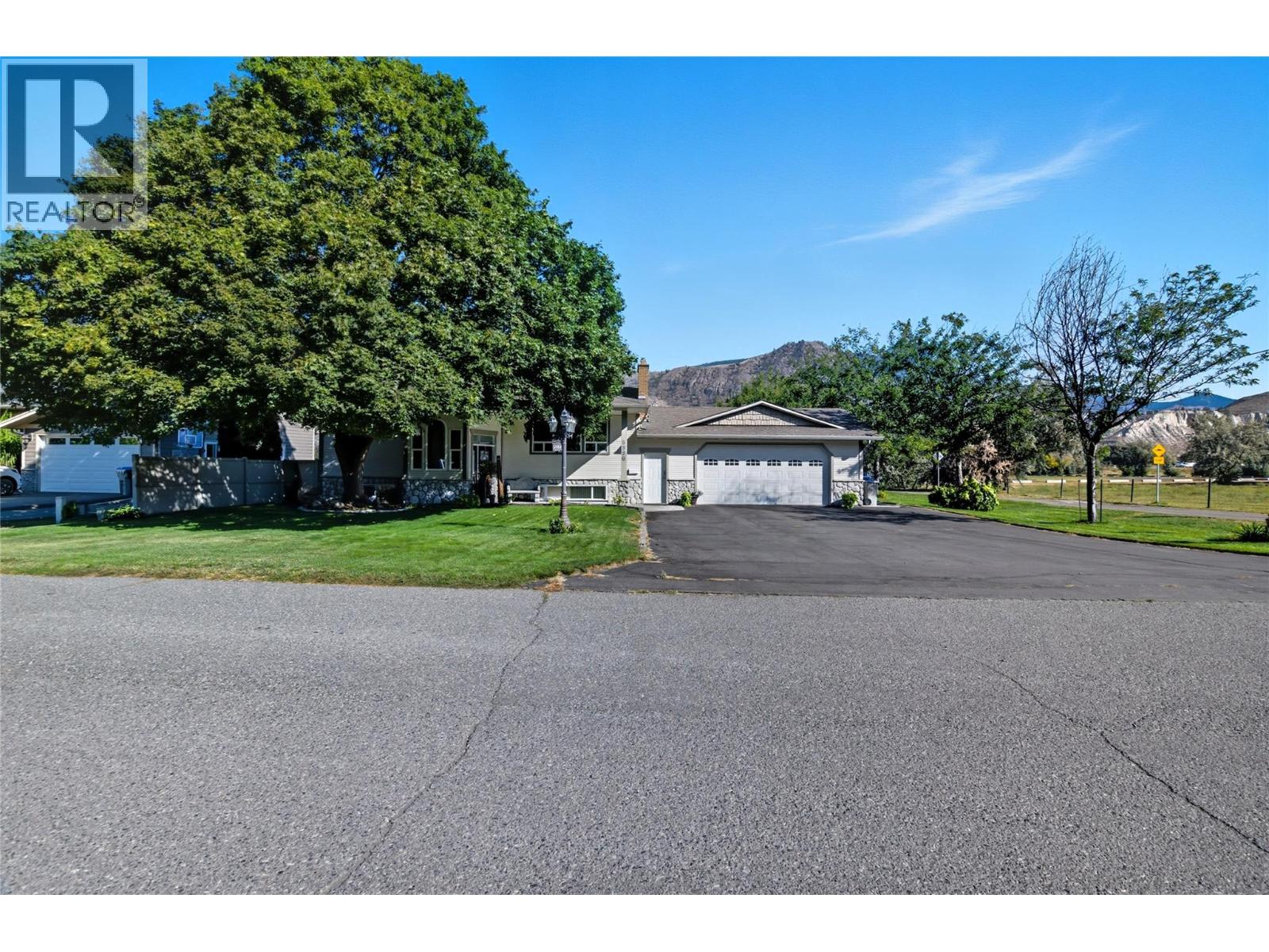 5996 Todd Hill Crescent, Kamloops, British Columbia  V2C 4X8 - Photo 32 - 10386514