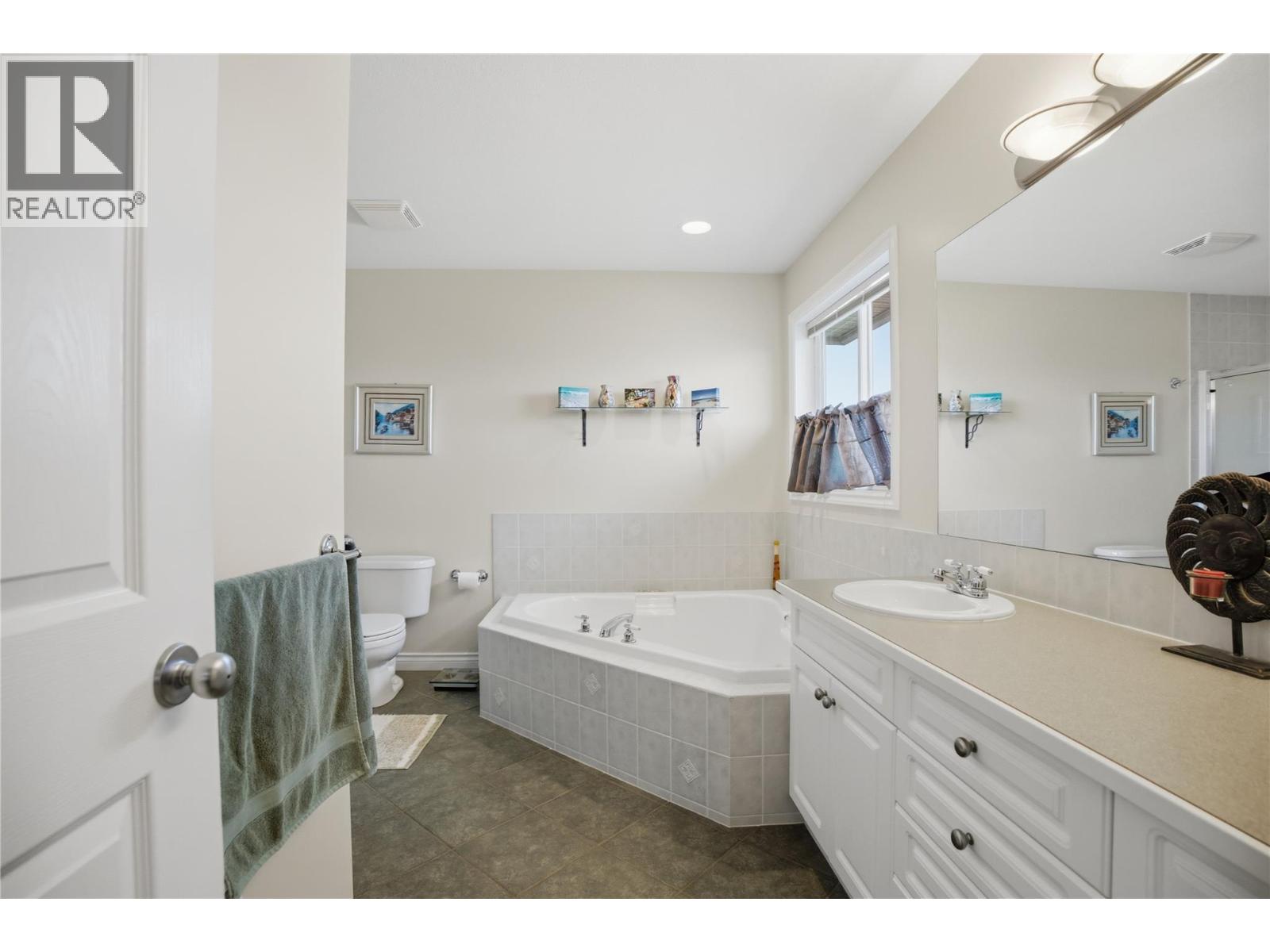 851 Bramble Place, Kamloops, British Columbia  V1S 1Y6 - Photo 30 - 10386510