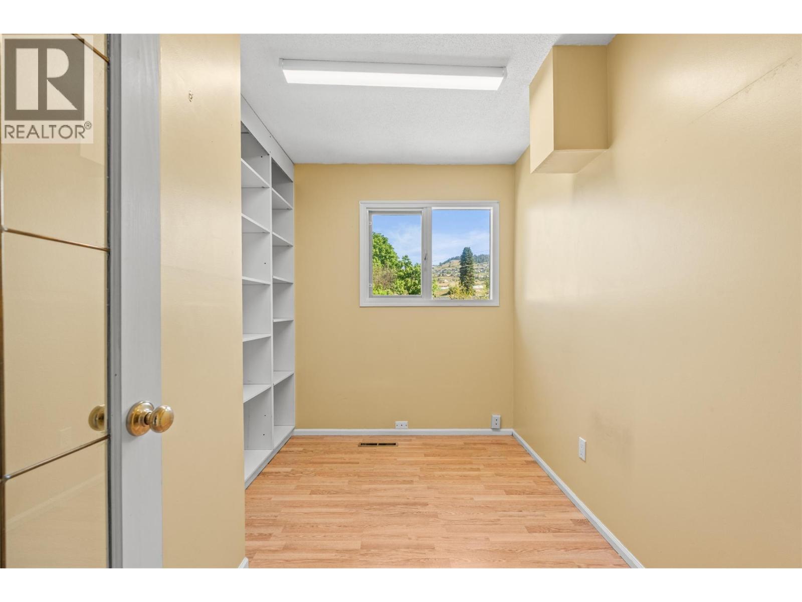 6109 Silver Star Road, Vernon, British Columbia  V1B 3P3 - Photo 16 - 10386233