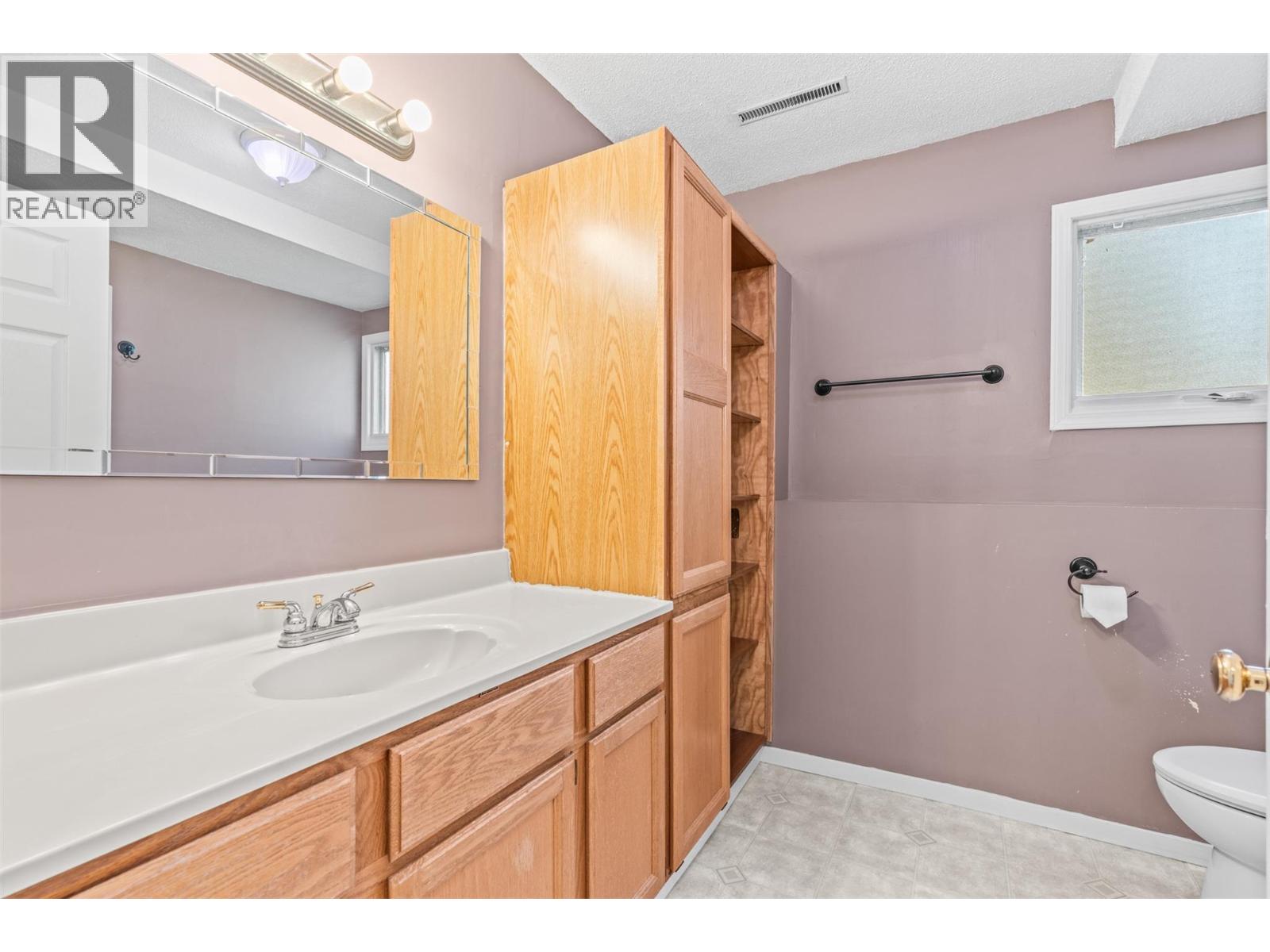 6109 Silver Star Road, Vernon, British Columbia  V1B 3P3 - Photo 38 - 10386233