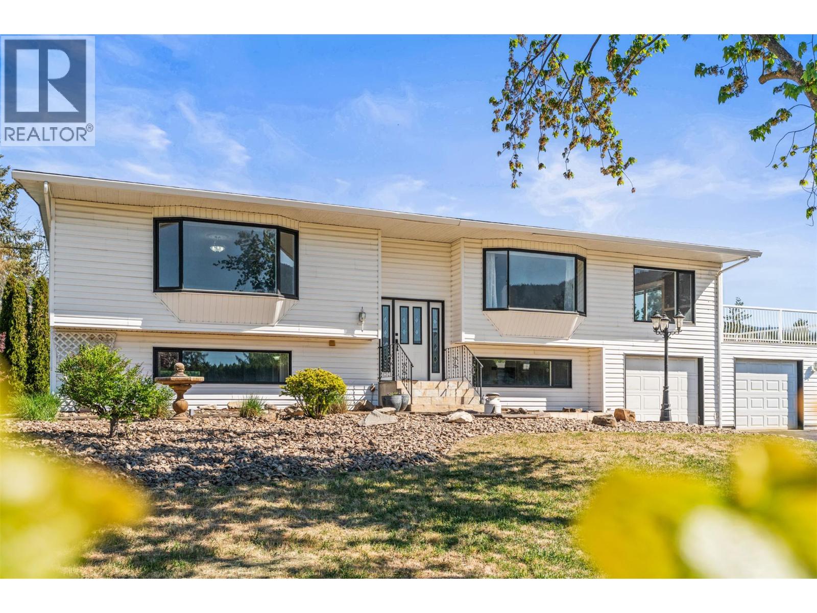 6109 Silver Star Road, Vernon, British Columbia  V1B 3P3 - Photo 4 - 10386233
